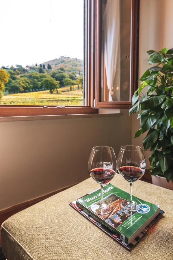 Wine Estate Rooms Paradiso Di Cacuci Montalcino Exterior photo