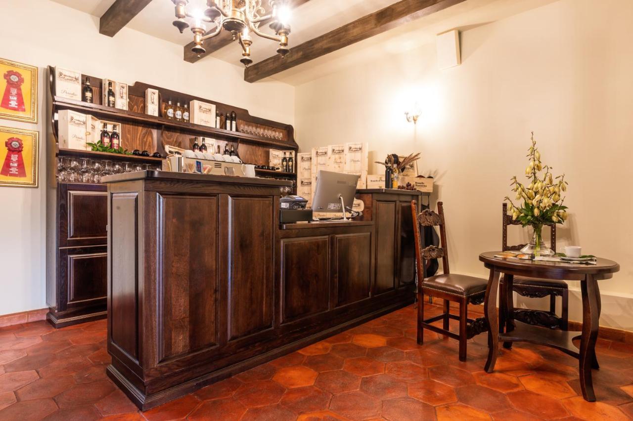 Wine Estate Rooms Paradiso Di Cacuci Montalcino Exterior photo